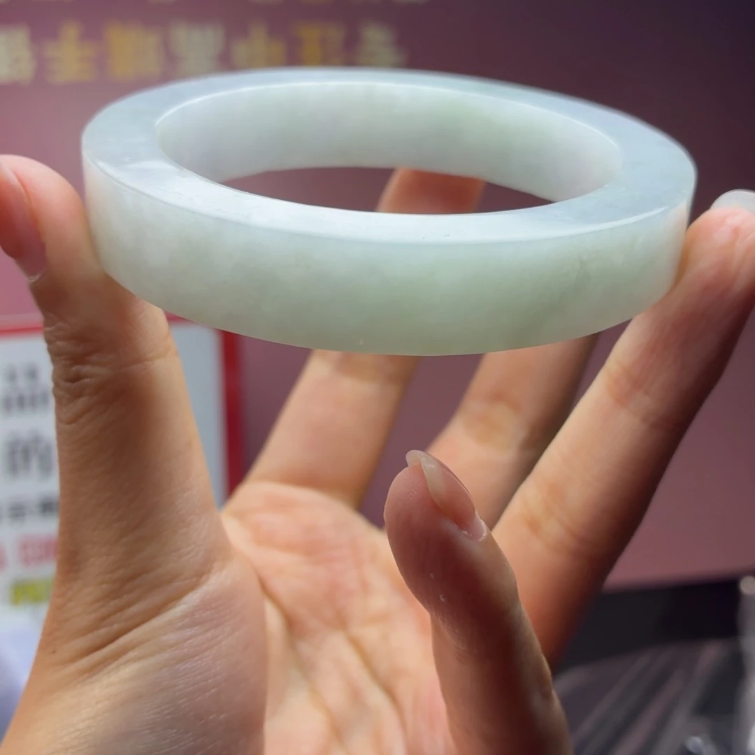 ღ***:未镶嵌多样性定制手镯定制翡翠手镯