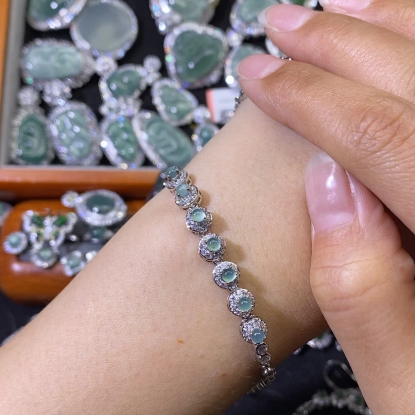 【闪购商品】翡翠颈饰未镶嵌天然