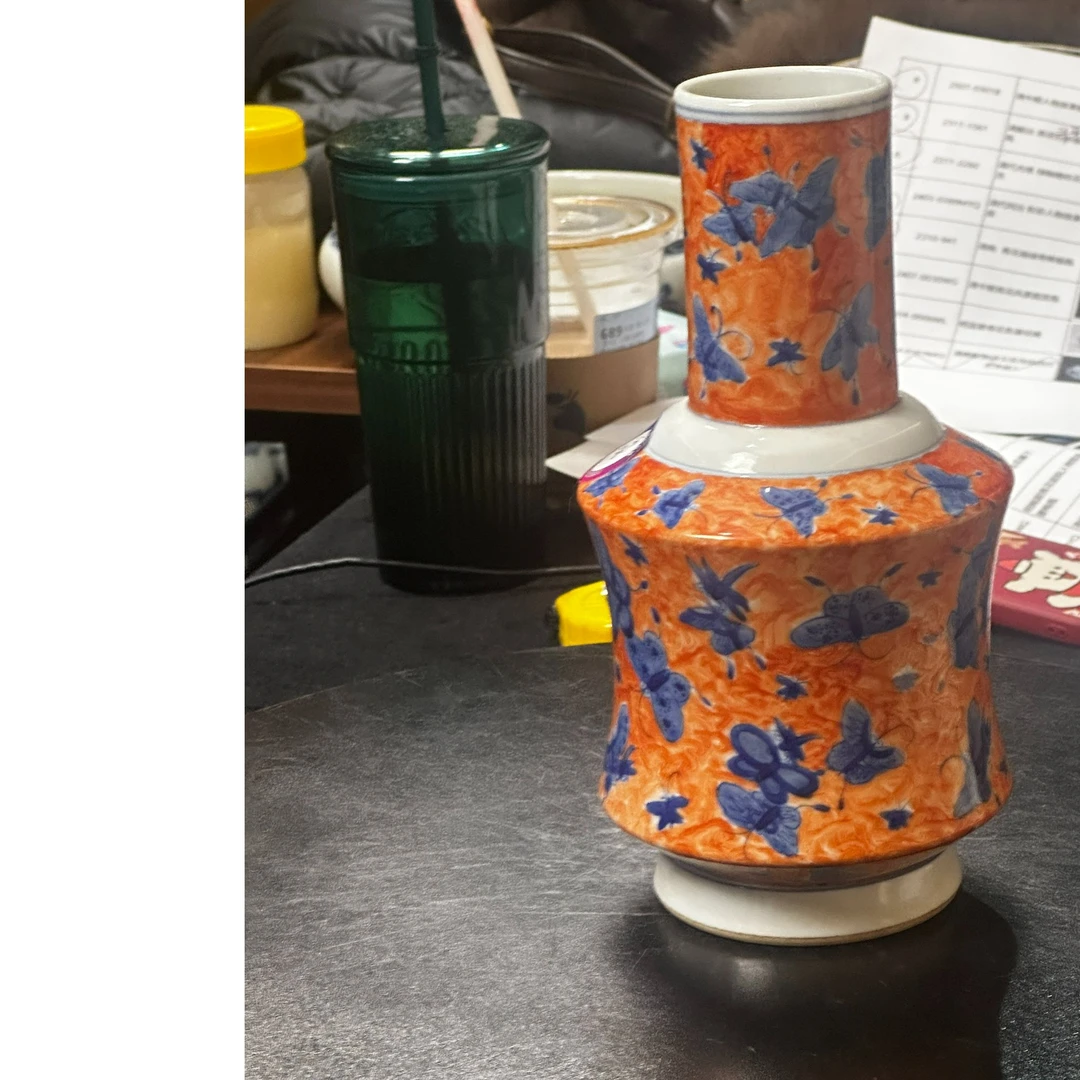 清康熙青花矾红瓶