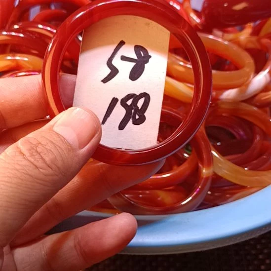 玛瑙/玉髓未镶嵌手镯