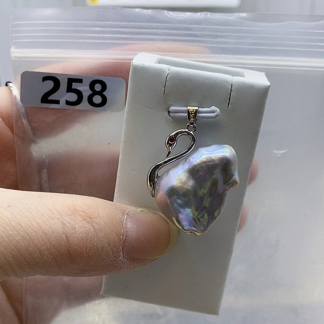 颈饰合金淡水珍珠