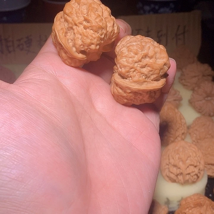 文玩核桃手把件蛤蟆