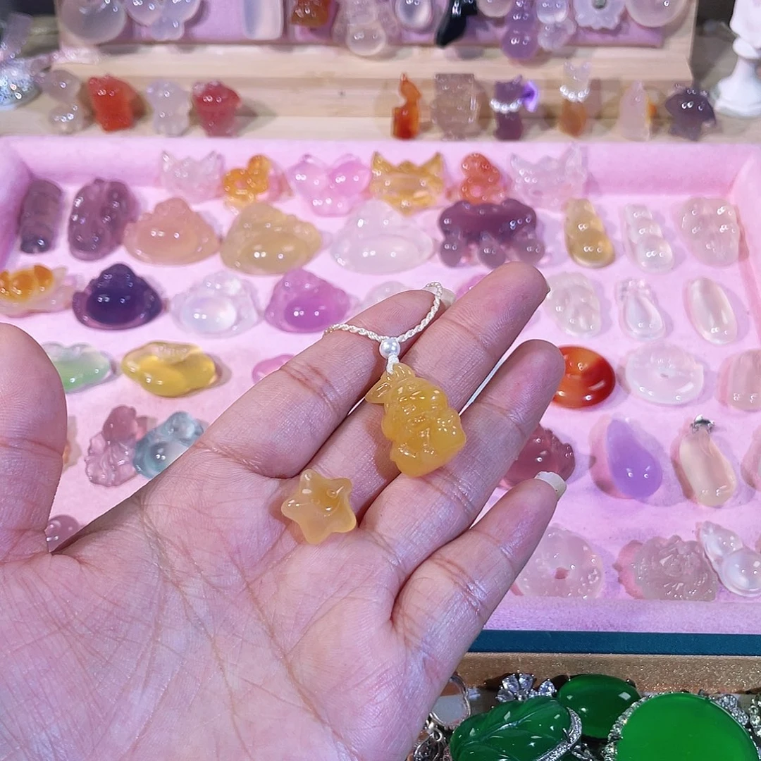 玛瑙/玉髓颈饰未镶嵌