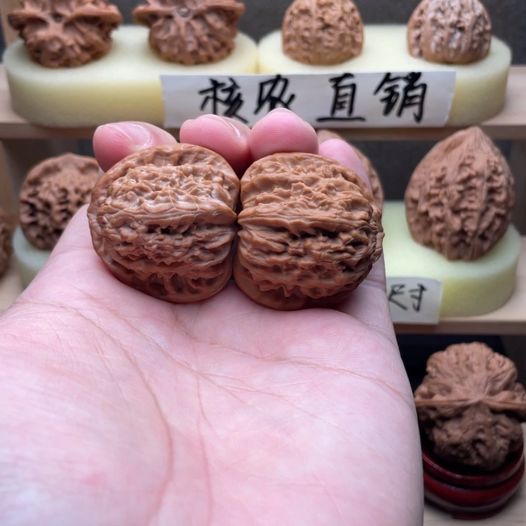 文玩核桃吊坠全品白狮子37➕交友价