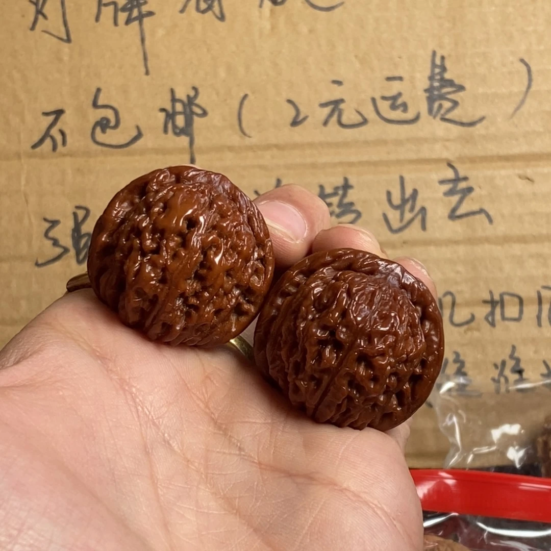 文玩核桃把件36平谷楼红核桃