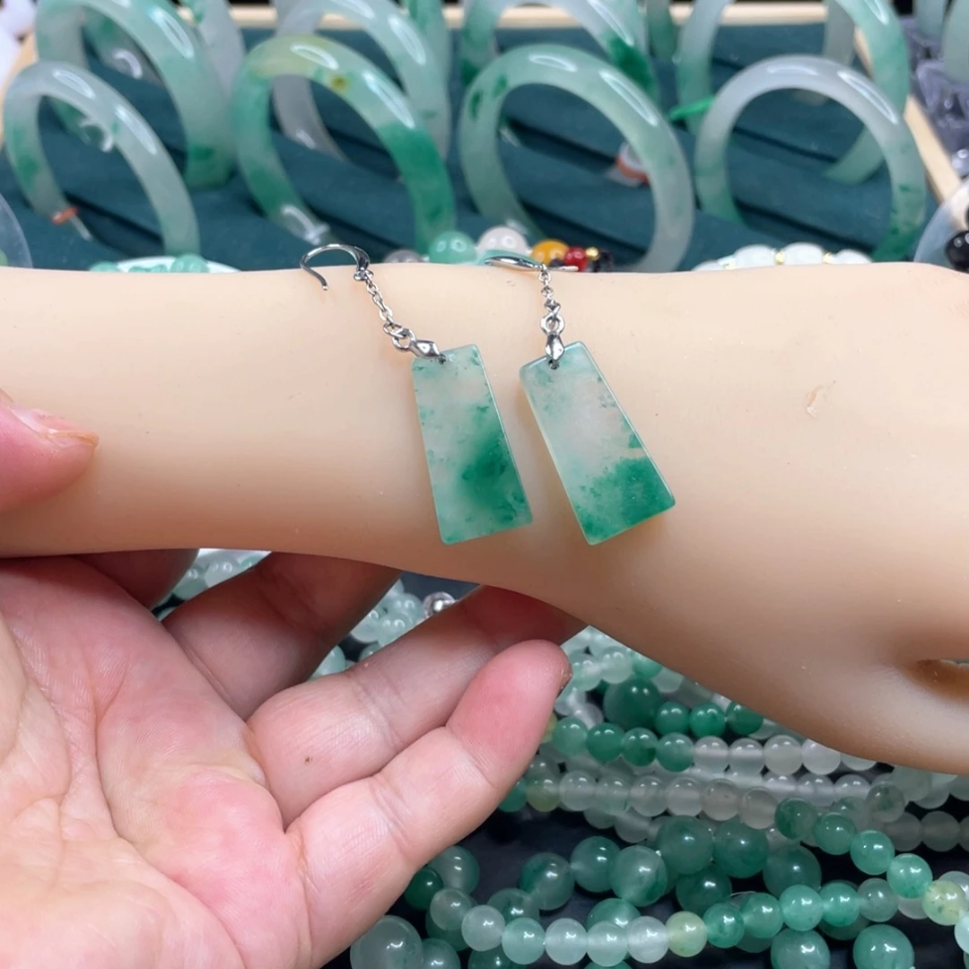 石英质玉银S925镶嵌耳饰
