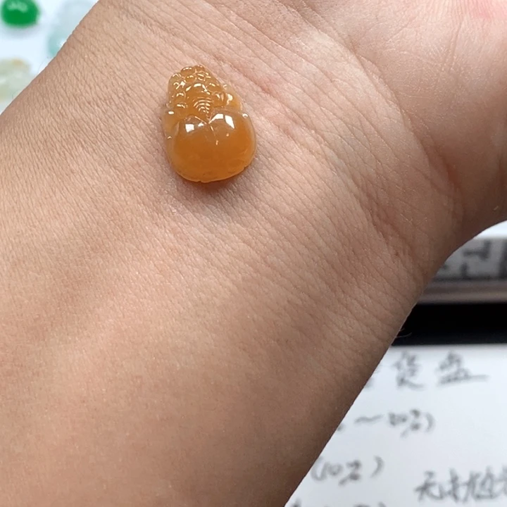 定制翡翠未镶嵌翡翠14.3*11*4.6