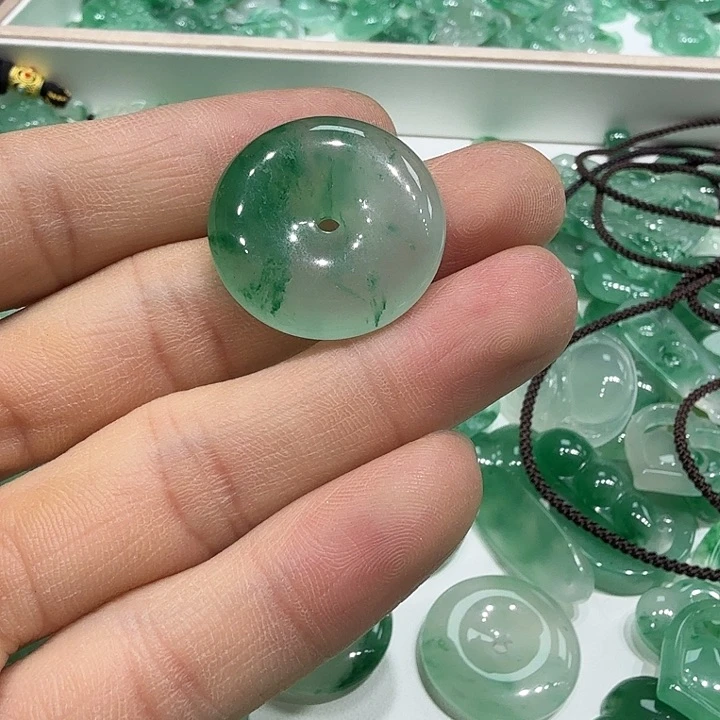 石英质玉颈饰合金R***阿