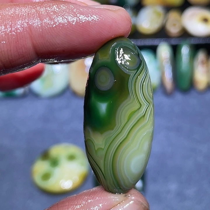 玛瑙/玉髓未镶嵌珠宝奇石