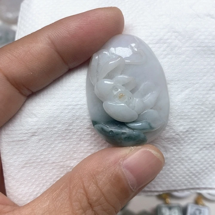 翡翠未镶嵌颈饰天然缅甸翡翠