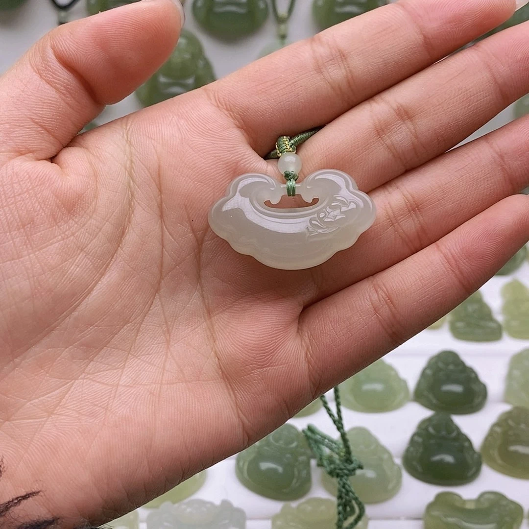 和田玉颈饰未镶嵌玉****装