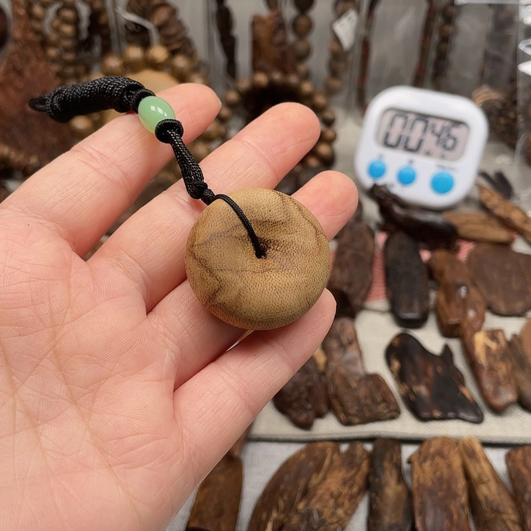 沉香沉香碎屑达拉干