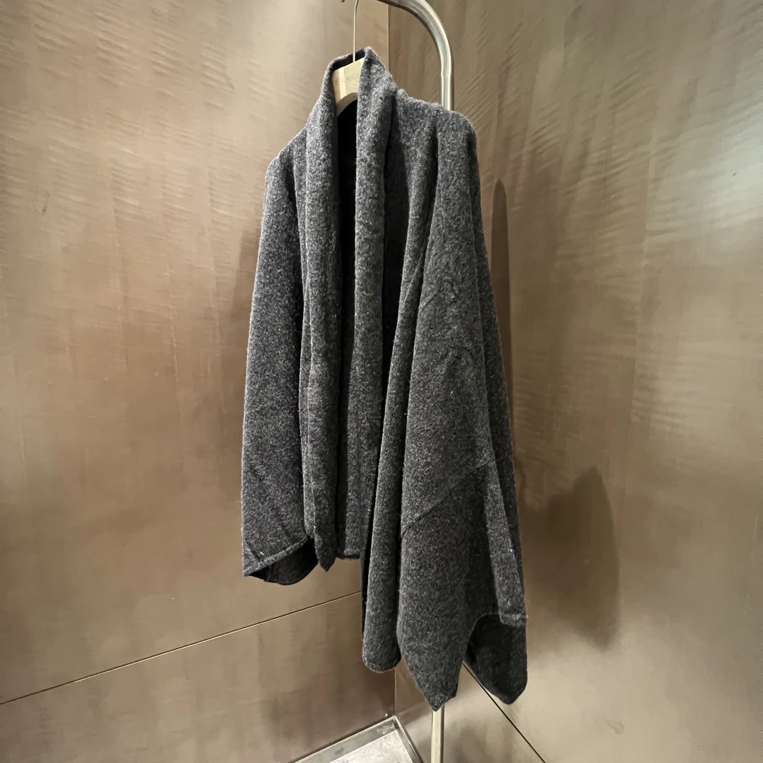 lulu-100羊毛大版斗篷披肩外套女
