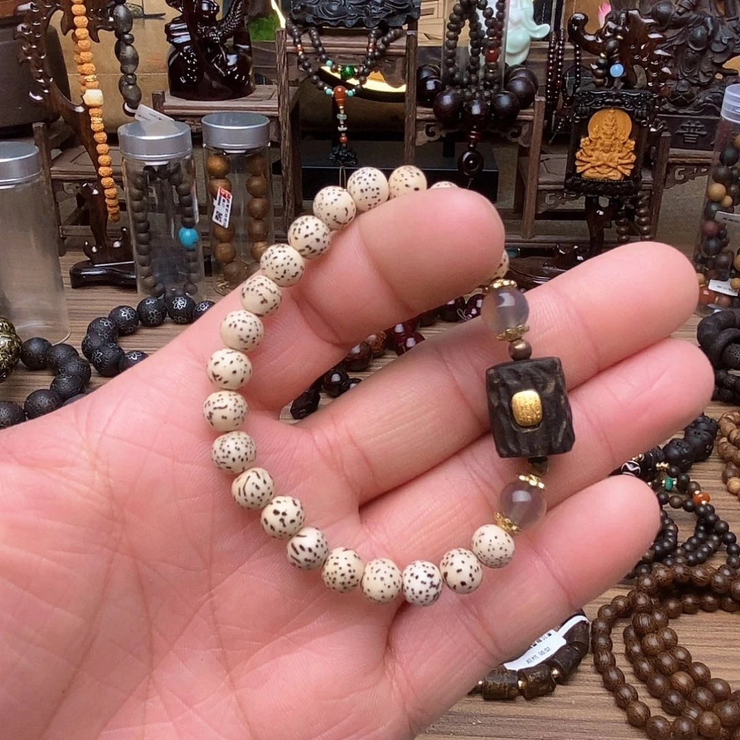 滴血莲花菩提手串