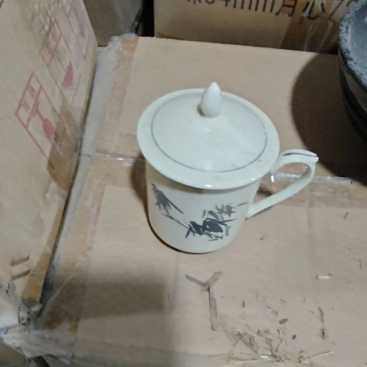 摆件陶瓷盘子碗啥都有