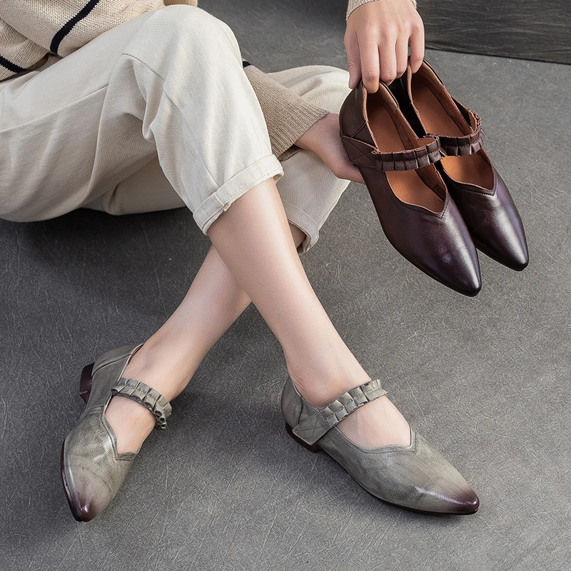 杰骤2025秋冬新款头层牛皮尖头魔术贴女单鞋平底舒适休闲时尚百搭