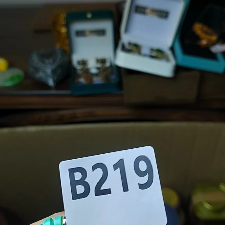 明***娃大叶紫檀（黑酸枝木类）