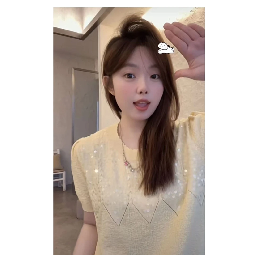 晶咕【柒夏】设计感圆领小众亮片T恤气质时尚百搭洋气轻奢夏季