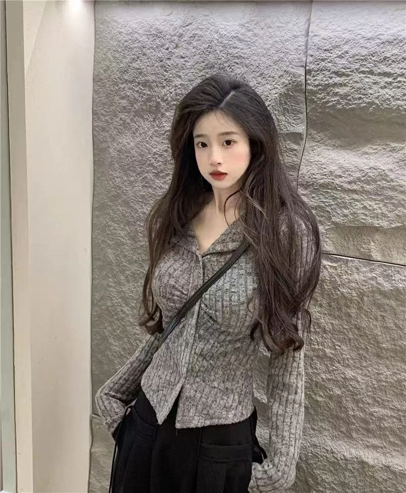 秋季性感纯欲风掐褶长袖翻领上衣纯色设计感大版针织衬衫女371168