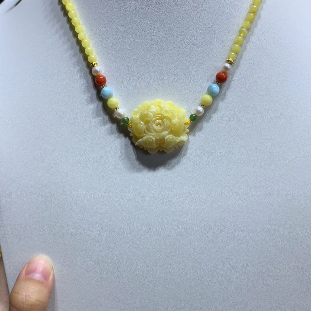 未镶嵌项链蜜蜡牡丹花