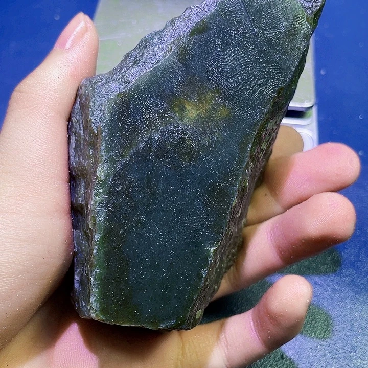 未镶嵌和田玉（糖玉）珠宝半成品
