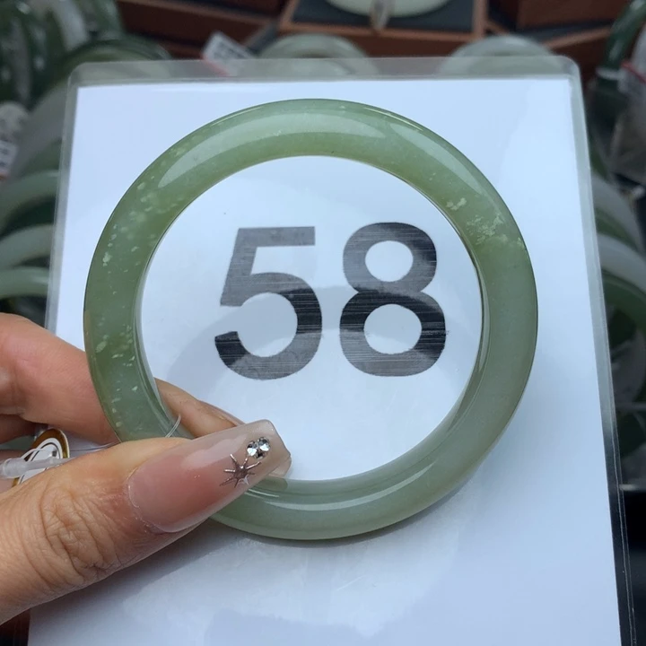 未镶嵌手镯和田玉13