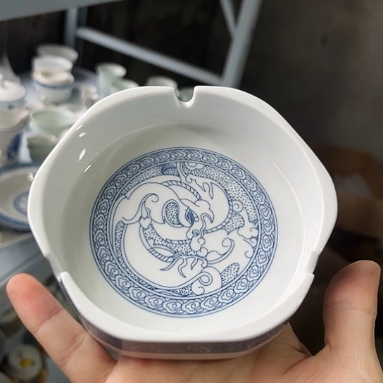 盘烟灰缸一个陶瓷陶瓷