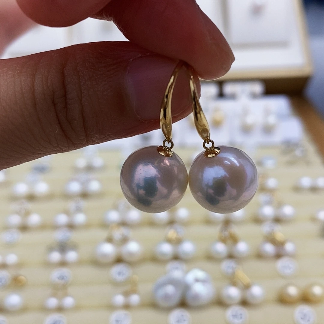 18K金镶嵌淡水珍珠耳饰