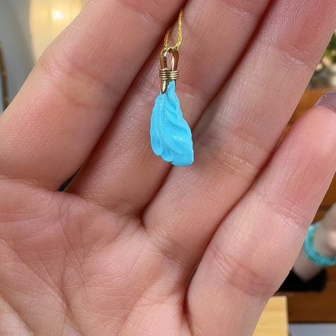 绿松石18K金镶嵌挂件