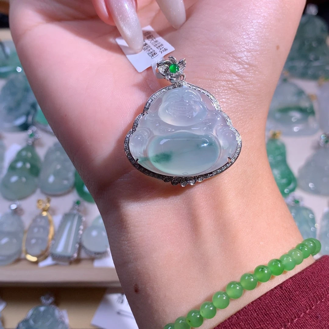 翡翠吊坠(不含链)18K金镶嵌