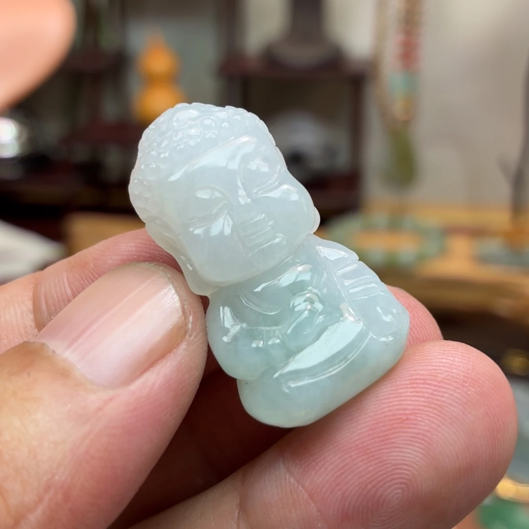 翡翠未镶嵌颈饰宝宝佛