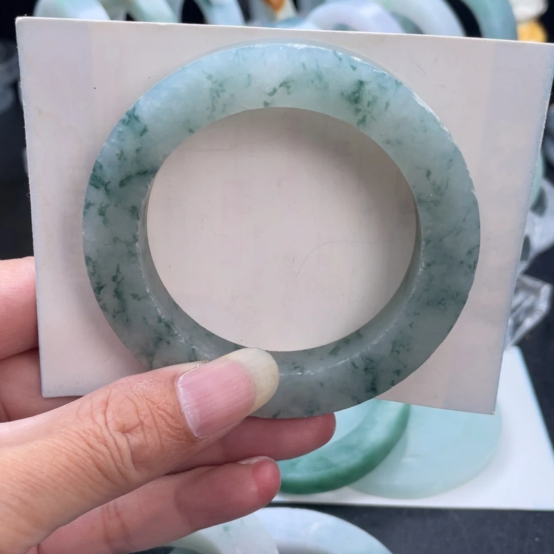 未镶嵌圆条定制翡翠