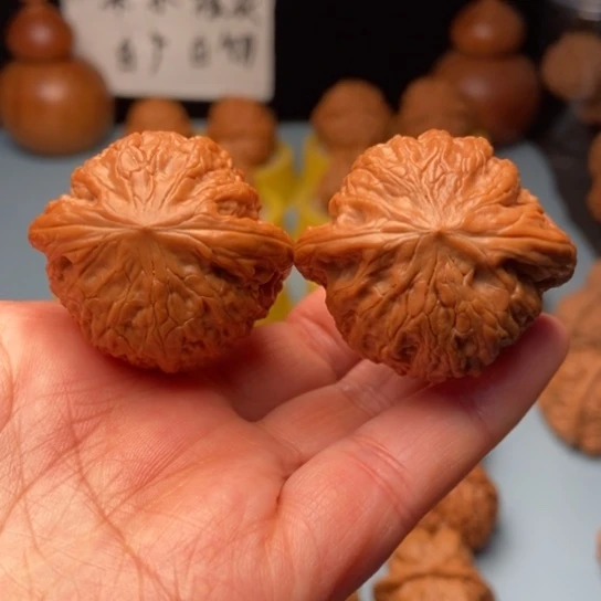 文玩核桃吊坠铁锤全品 38 36