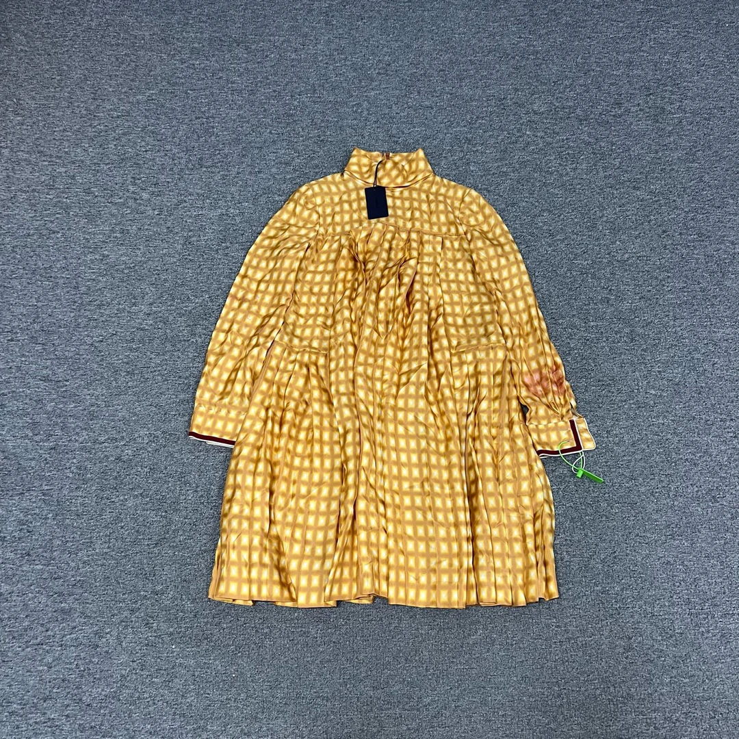 99新 AMIPARIS Prada 黄色格子连衣裙