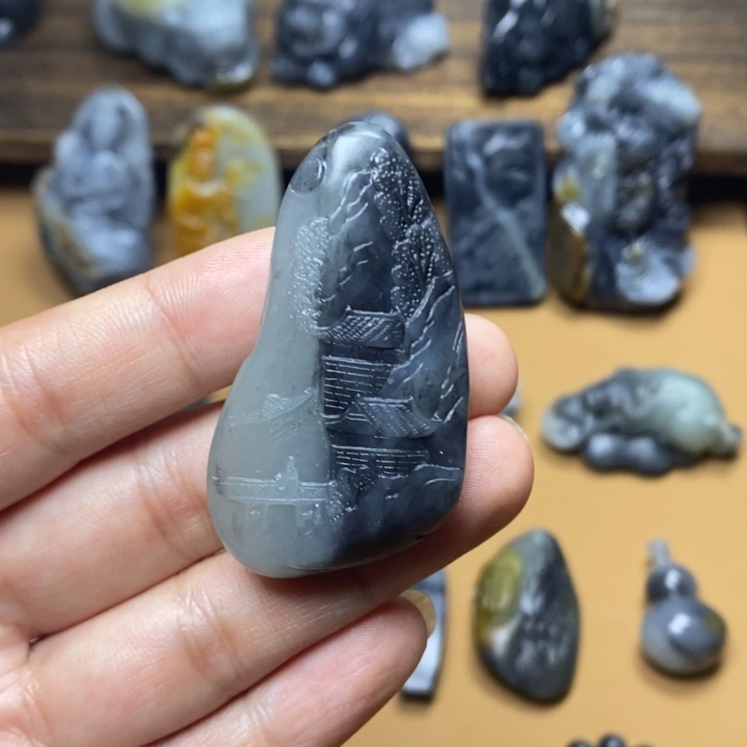 颈饰未镶嵌和田玉