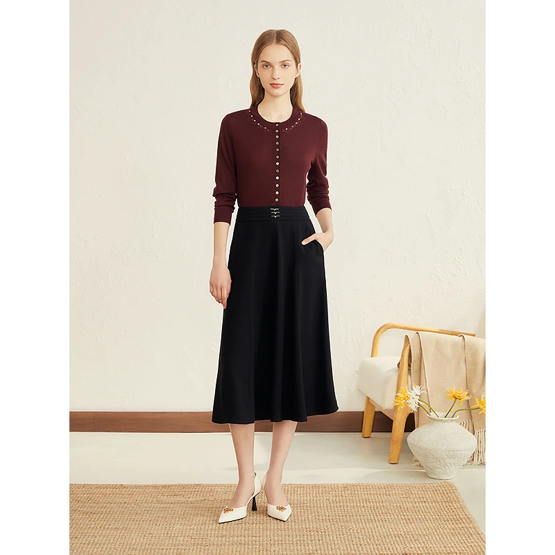 YINER音儿2025秋季新款暮夜星光钉珠圆领纯羊毛针织衫8C65306186