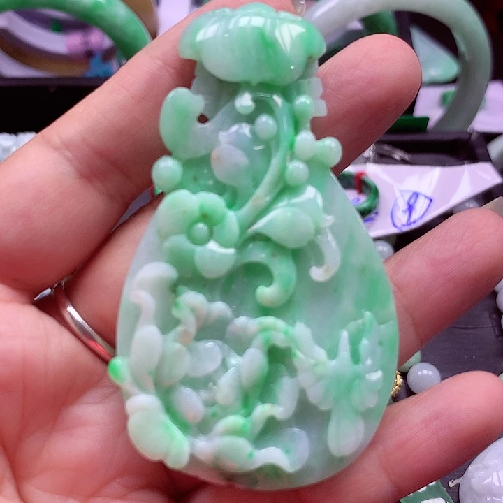 颈饰未镶嵌翡翠翡翠