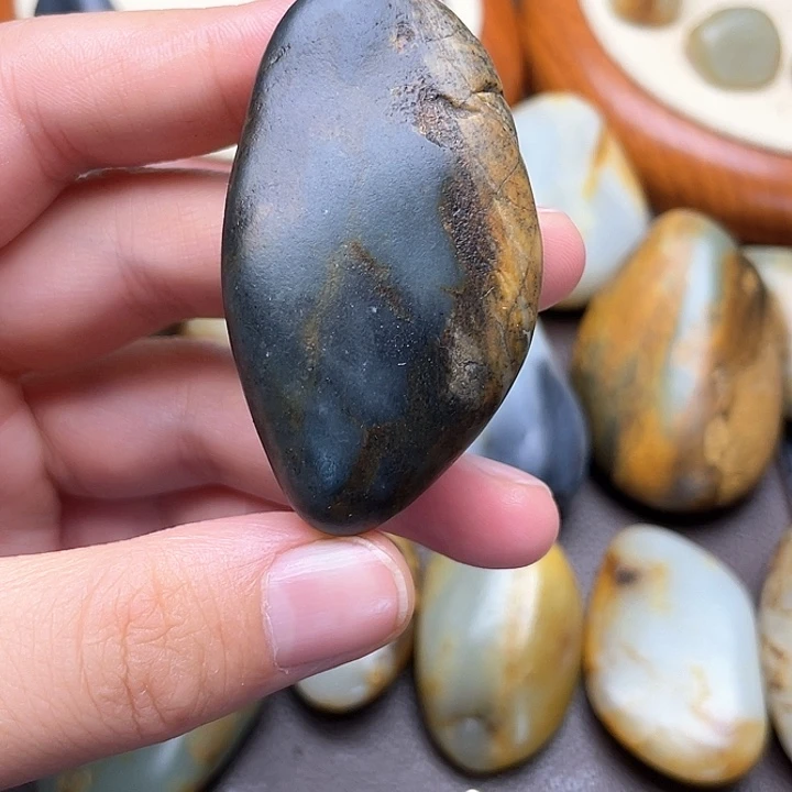 和田玉未镶嵌颈饰15