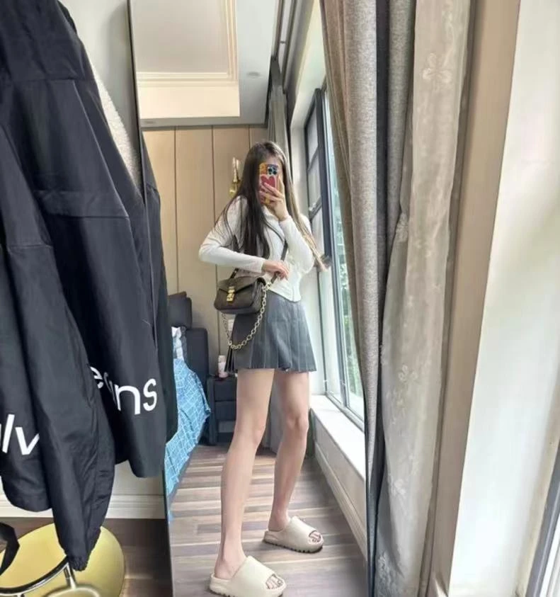 轻奢真皮包包邮差包单肩斜跨包骑行服饰自行包A4