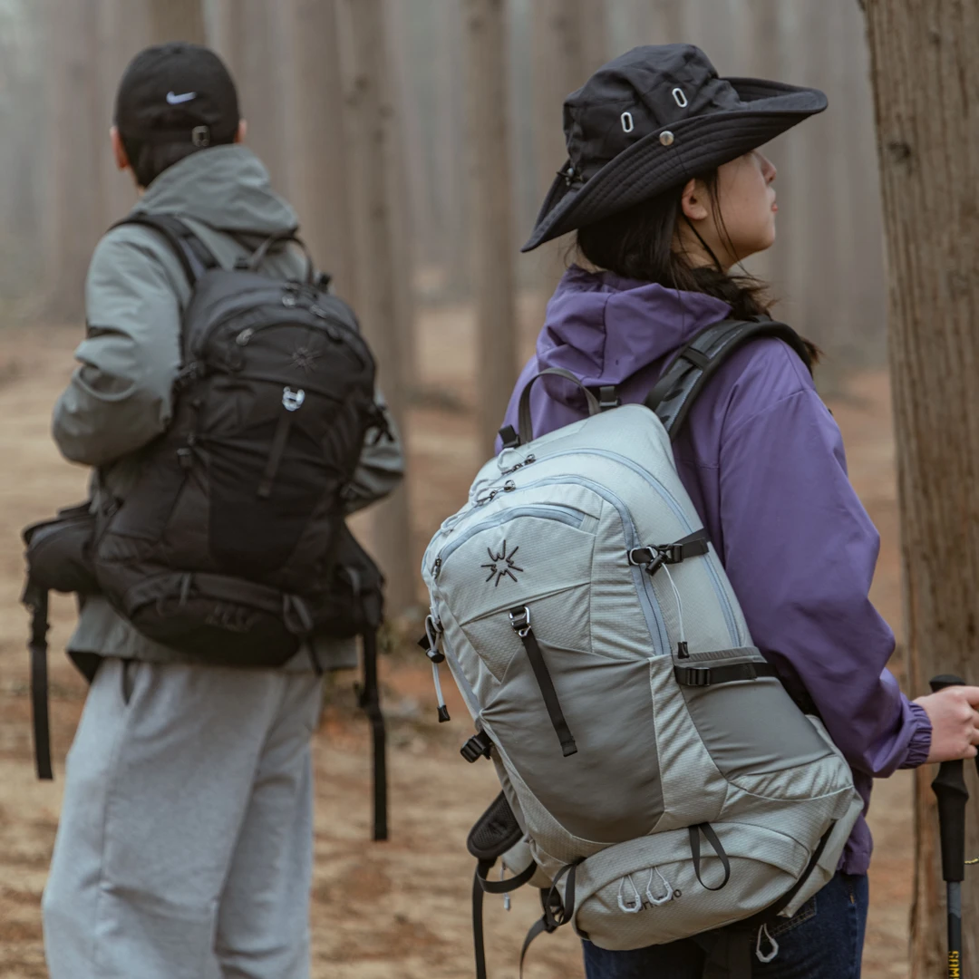 旅行徒步双肩包户外登山包旅游透气悬浮爬山专业大容量男女轻量化