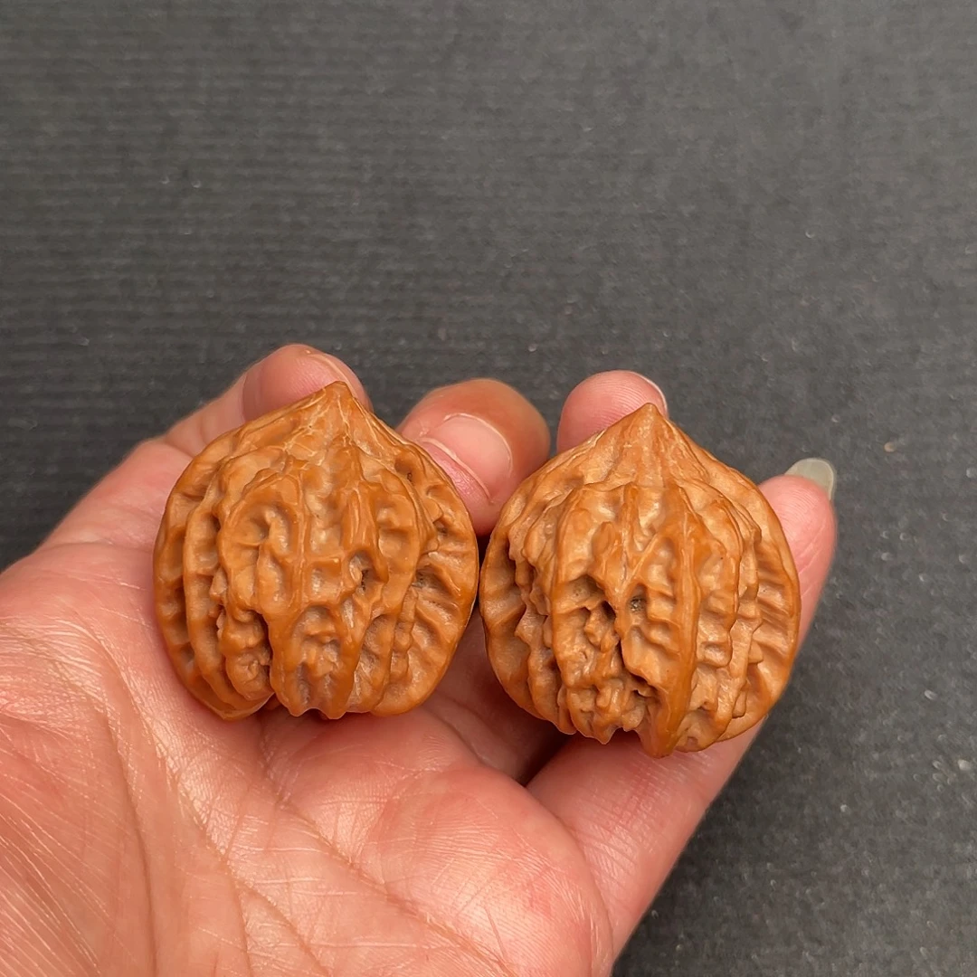 把件桃核35×37全品头茬曹大龙A434