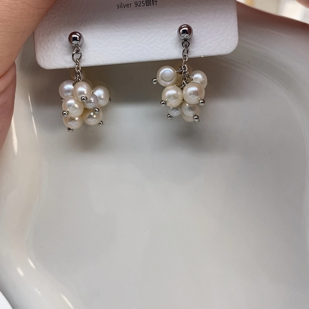 银S925镶嵌耳饰淡水珍珠