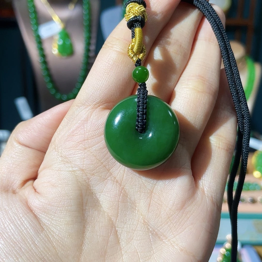 和田玉（碧玉）颈饰未镶嵌