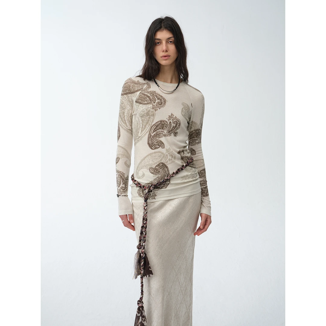 付智恩  复古基因  圆领休闲白色印花时尚百搭长袖打底