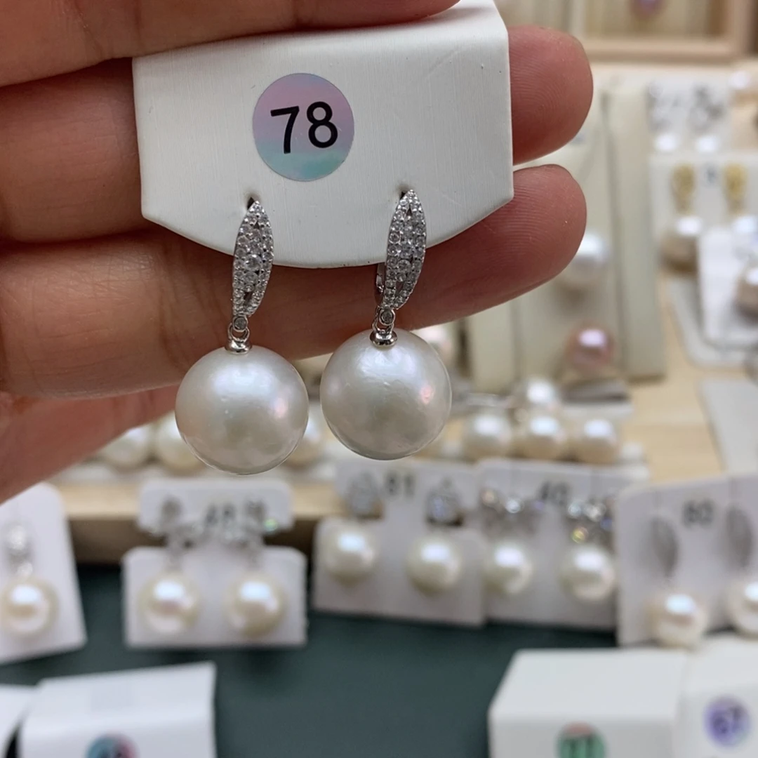 岁***！银S925镶嵌颈饰淡水珍珠