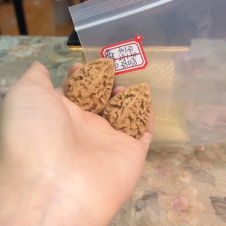 文玩核桃把件沉**鹅马蹄