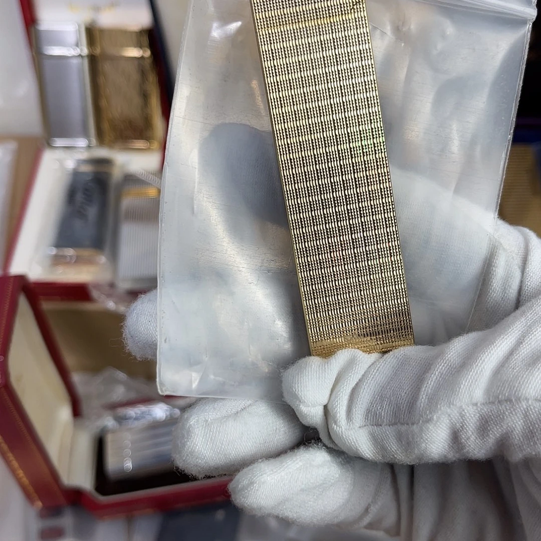 八***弟云奢二手打火机中古