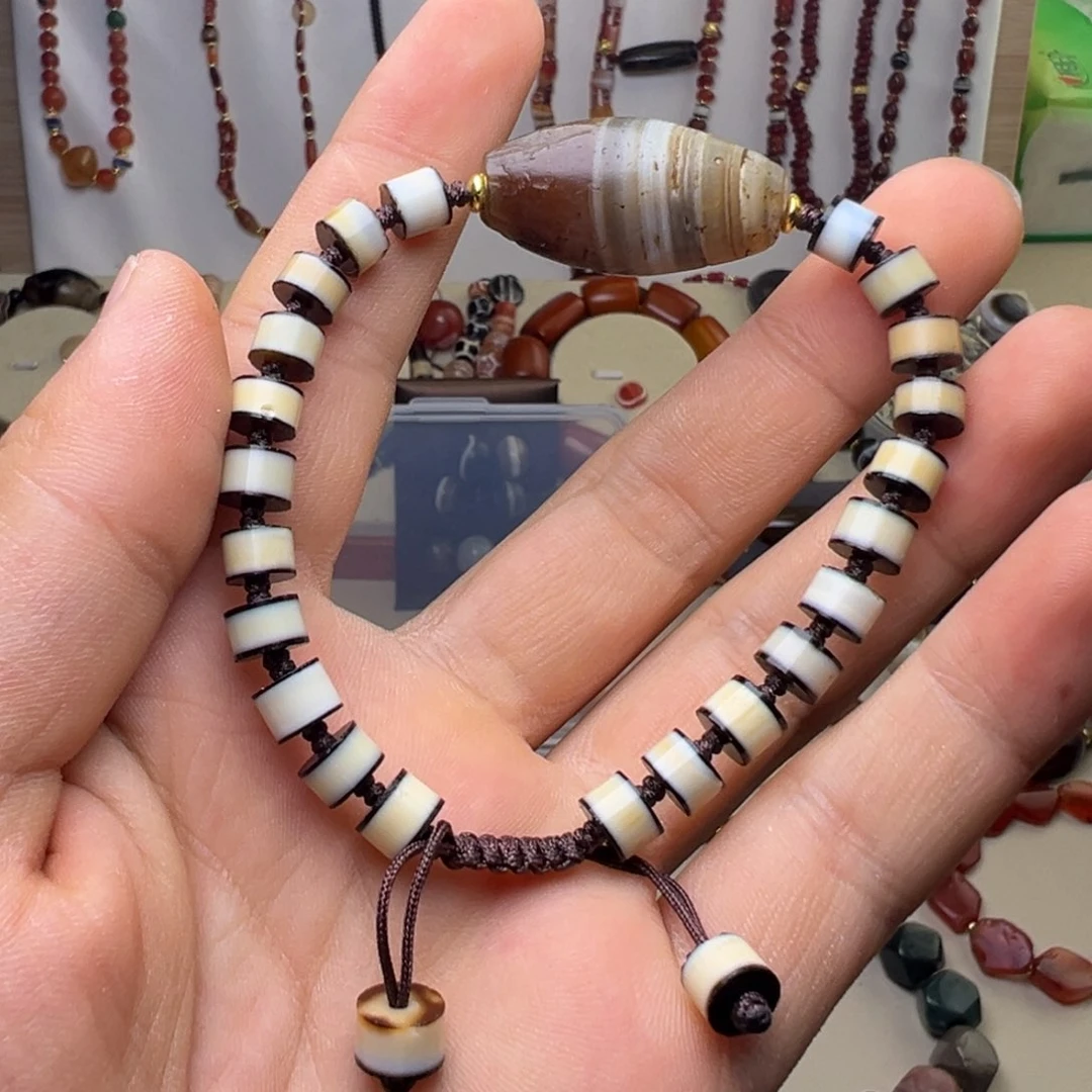 玛瑙/玉髓颈饰合金