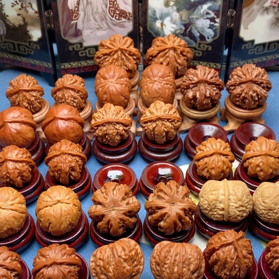 过***。文玩核桃把件手捻