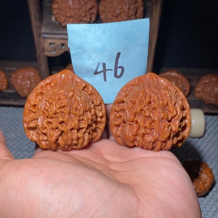 桃核把件50尺官帽